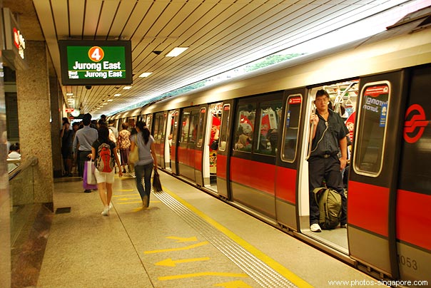 Tàu điện ngầm MRT của Singapore